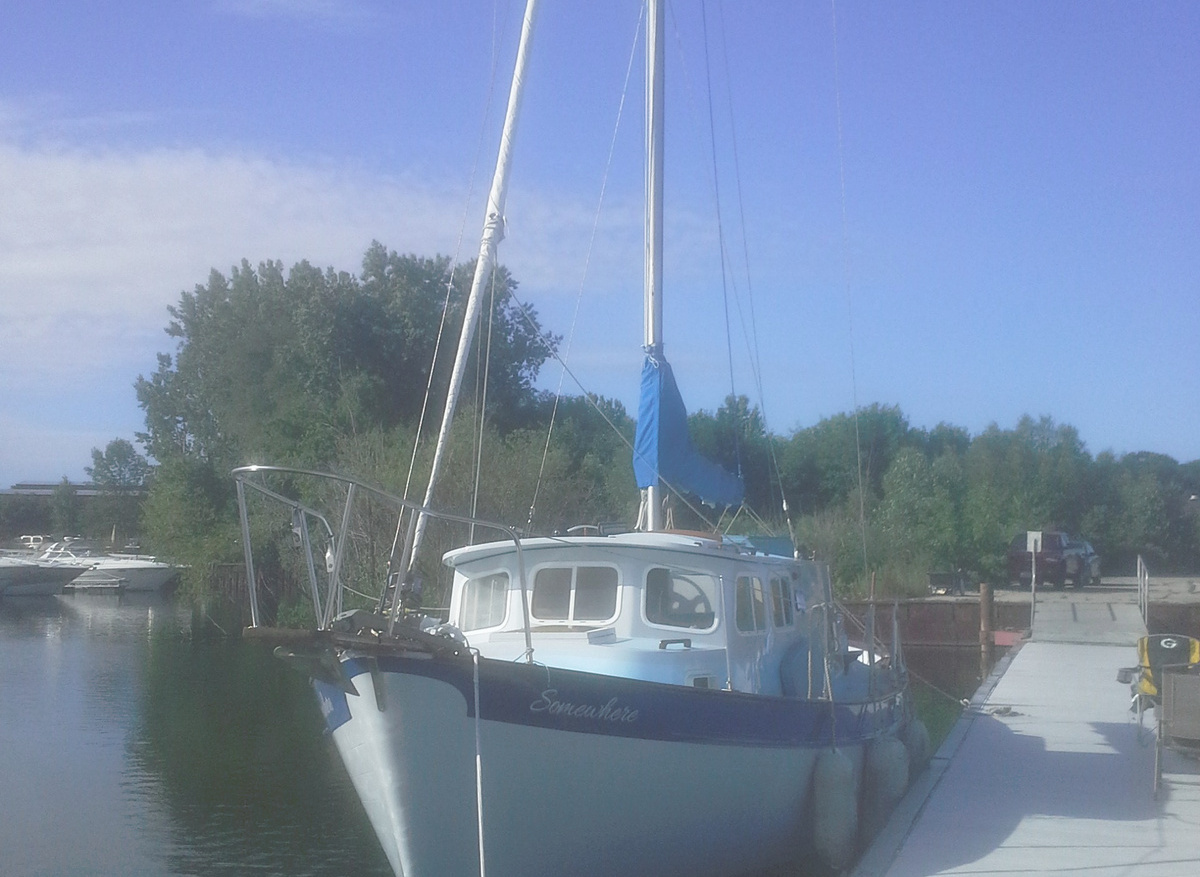 Image of Fales Navigator 32