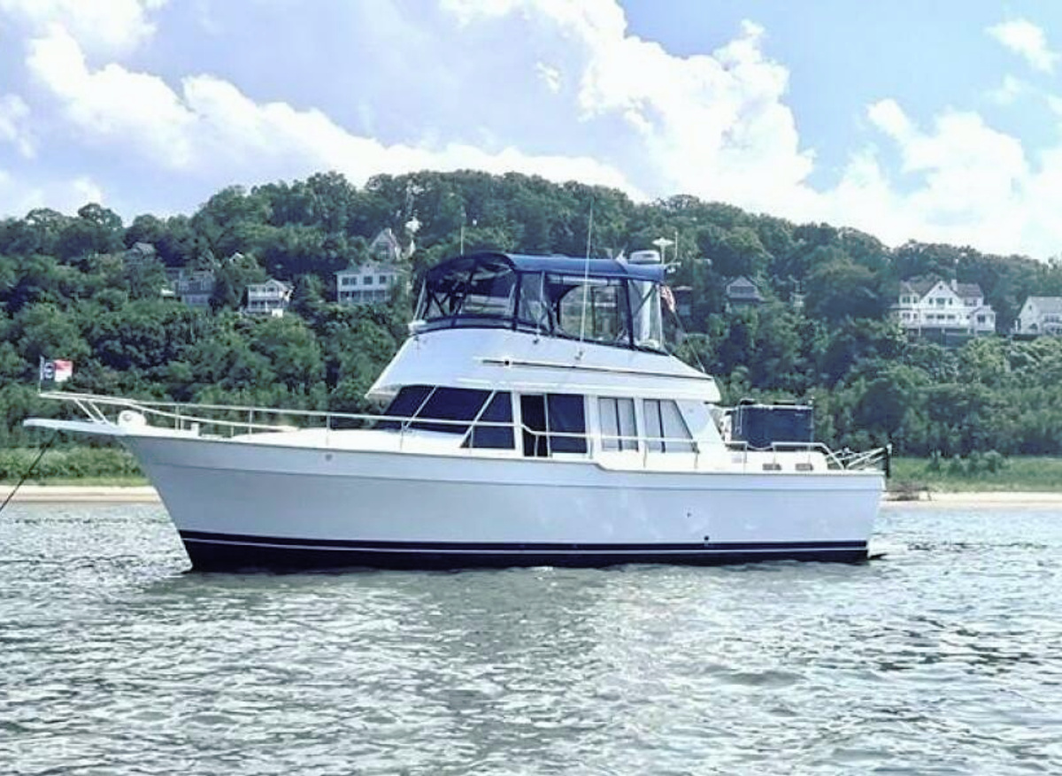 Image of 43 ft Mainship  2004 430  