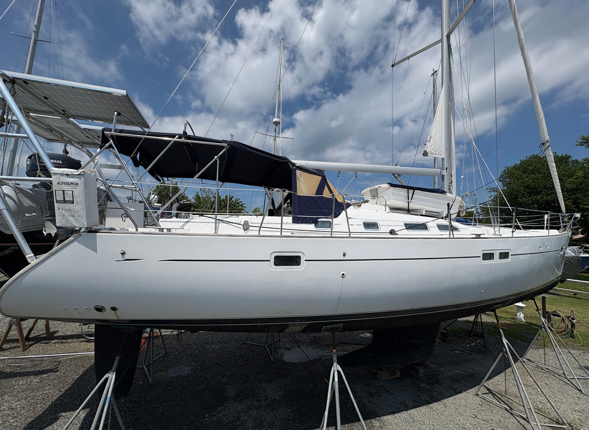 Image of 2003 Beneteau 47'  