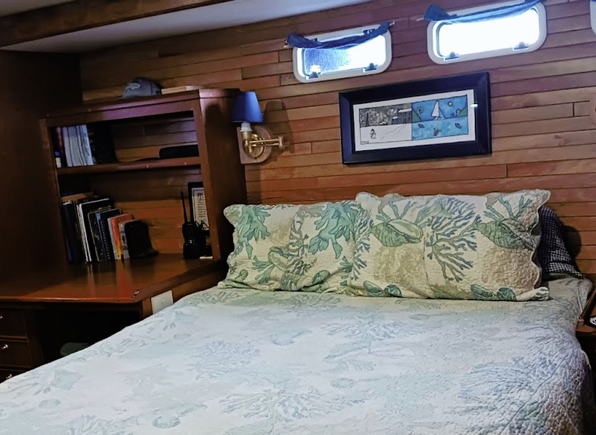 master stateroom 1.jpg 2
