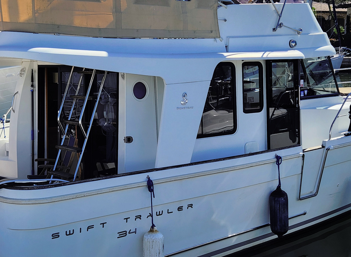 Image of 36 Foot 2015 Beneteau Swift Trawler 34 for sale