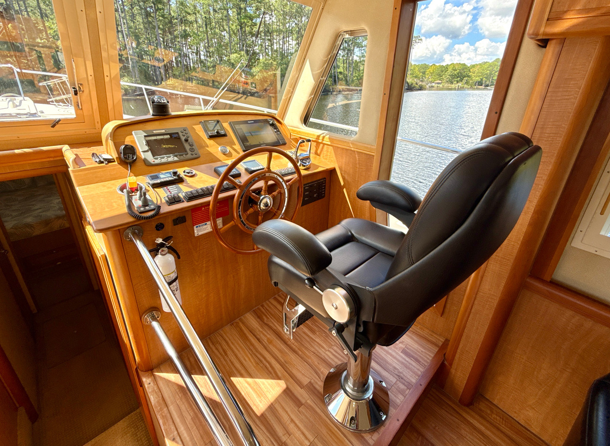 13-BLUE-NOTE-Helm-E90A8.jpg