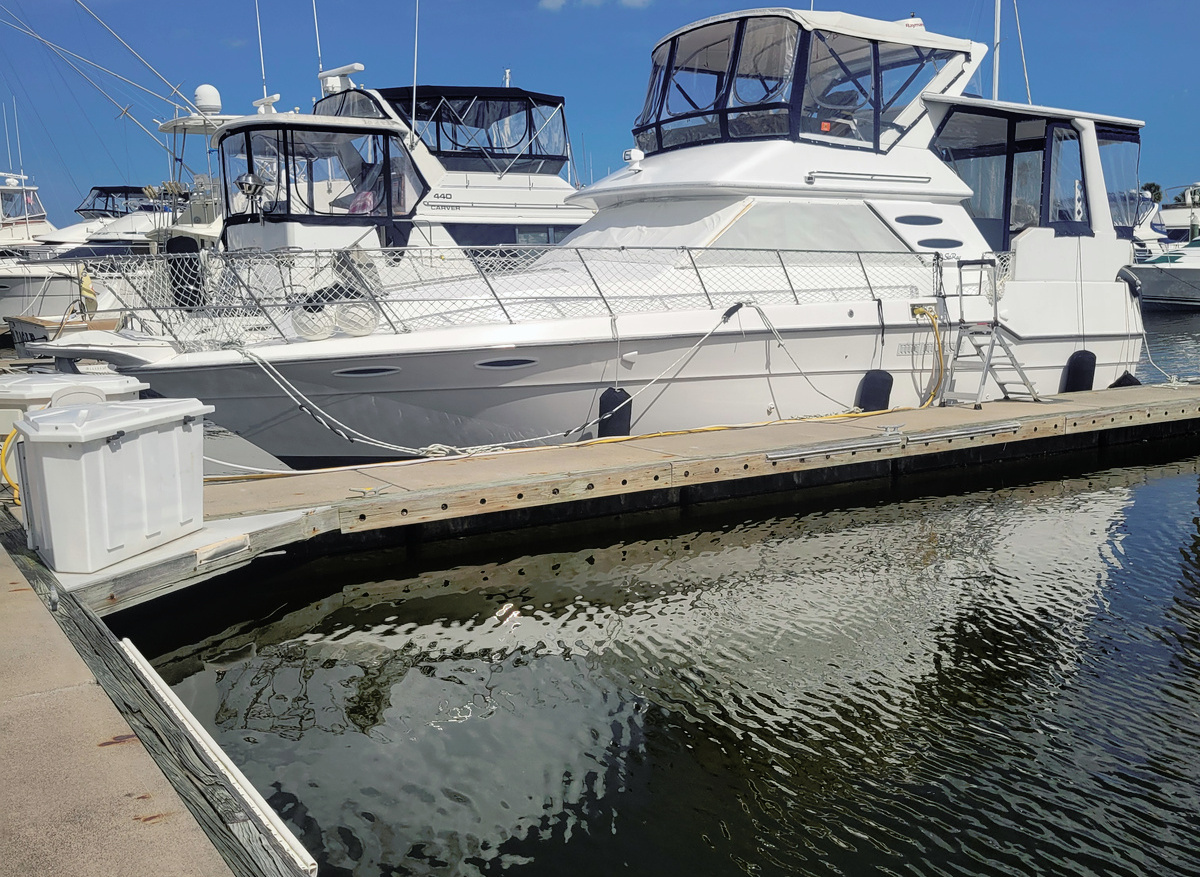 Image of Aft Cabin SeaRay ready for the Loop and/or a Comfortable Liveaboard