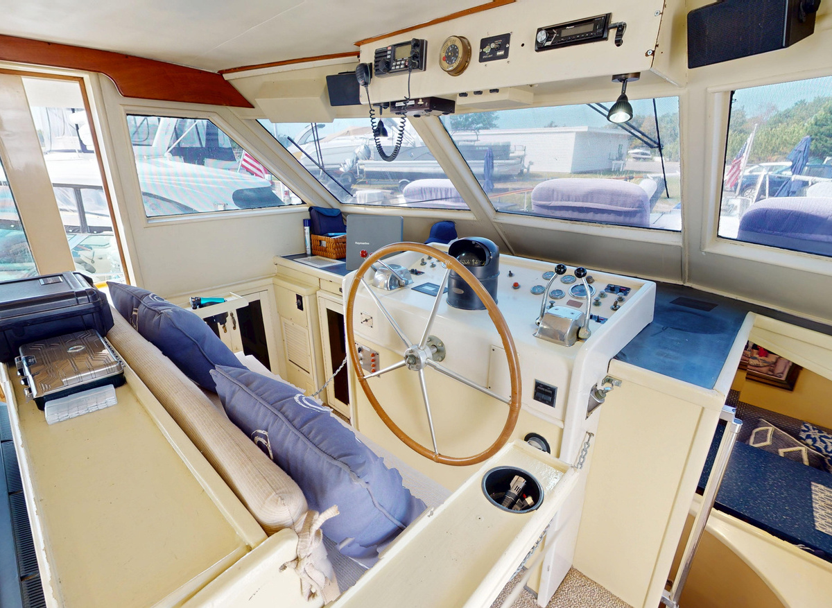 Yatch-09142025_083144-A973C.jpg