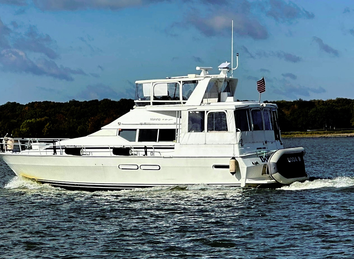 Image of 1998 Mainship 47