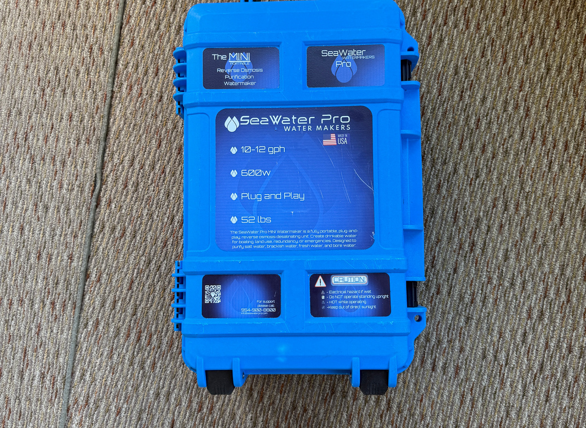 Image of SeaWater Pro Mini Portable Watermaker Desalinator