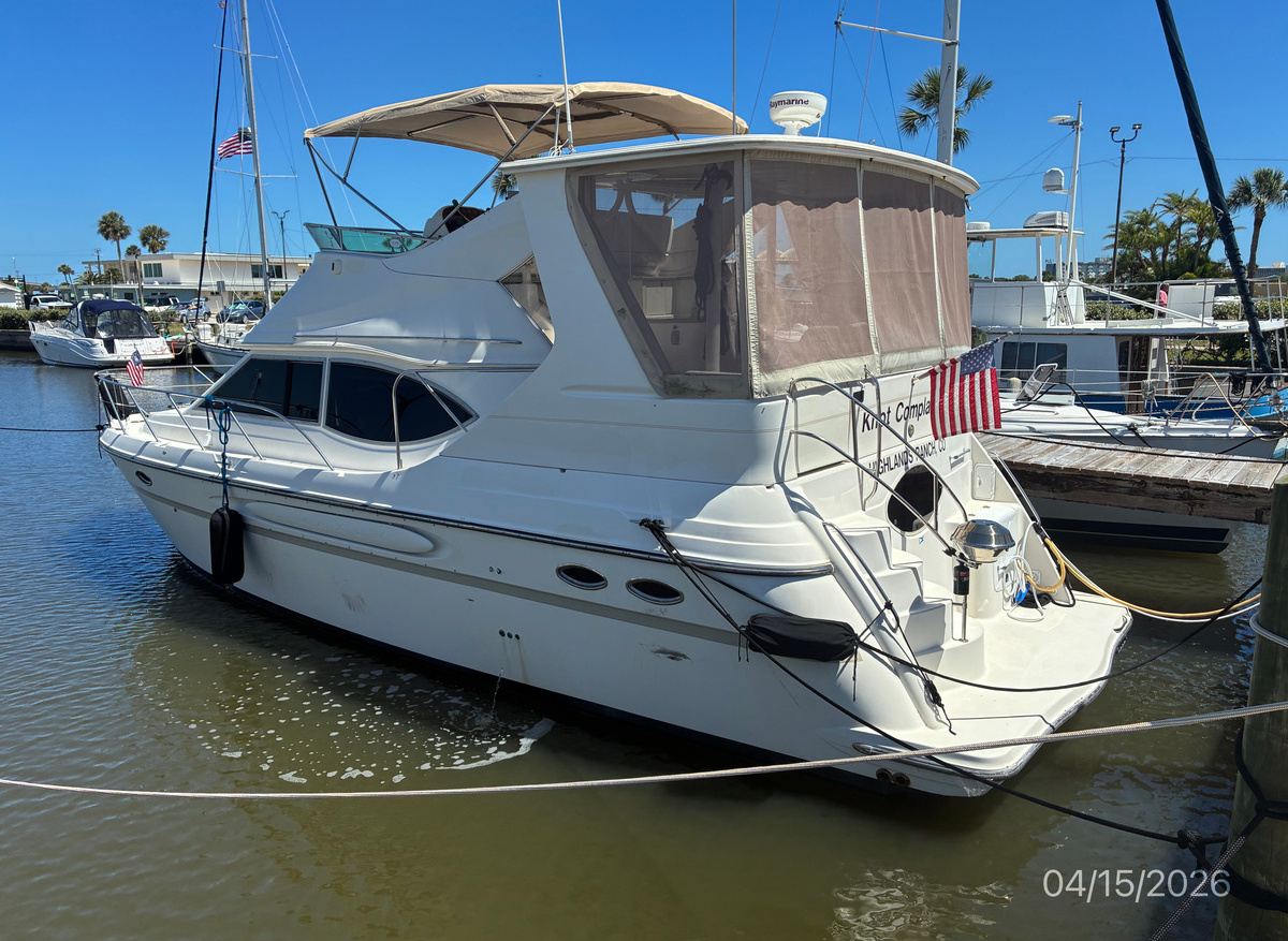 Image of 41 ft Maxum  1998 4100 SCA  