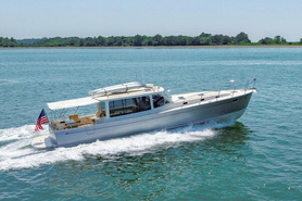 Image of 50' MJM 2018  LOLA
