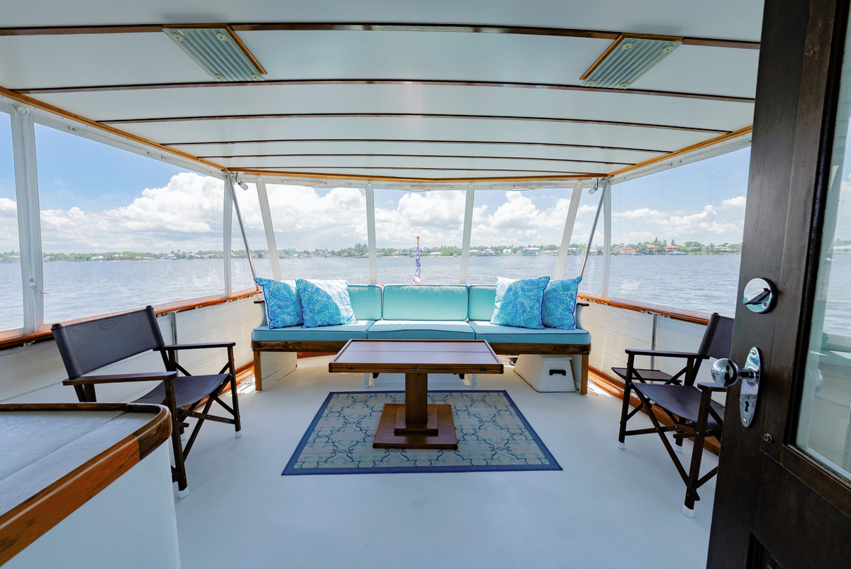 27-Aft-Deck-EEE86.jpg
